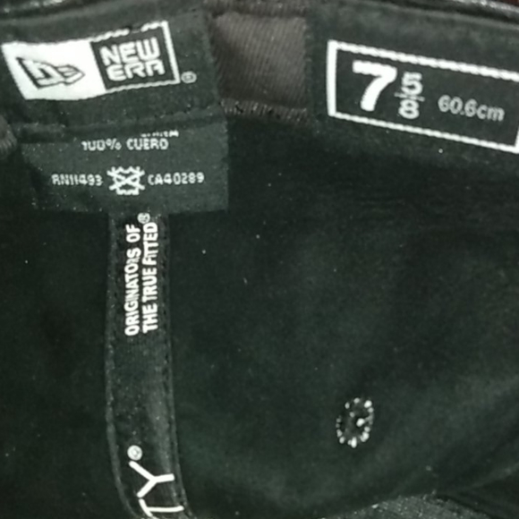 New Era leather fitted cap 7 5/8 - Picture 6 of 7